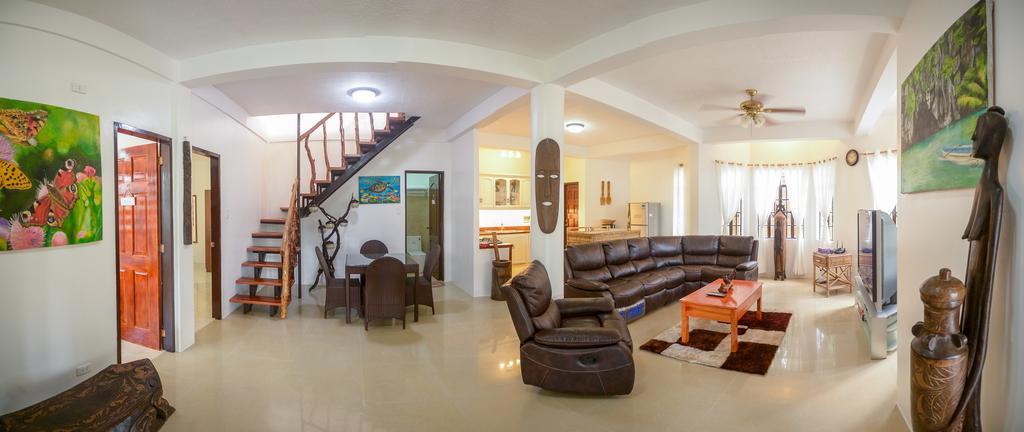 Hilltop Pool&Villa Puerto Princesa Exteriör bild
