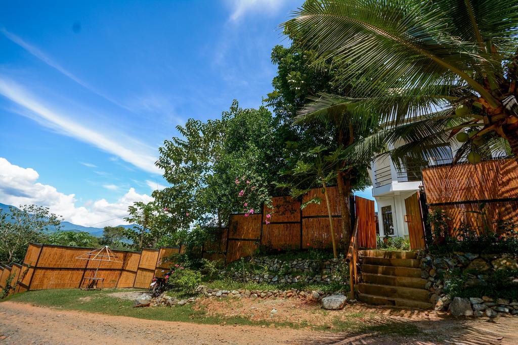 Hilltop Pool&Villa Puerto Princesa Exteriör bild